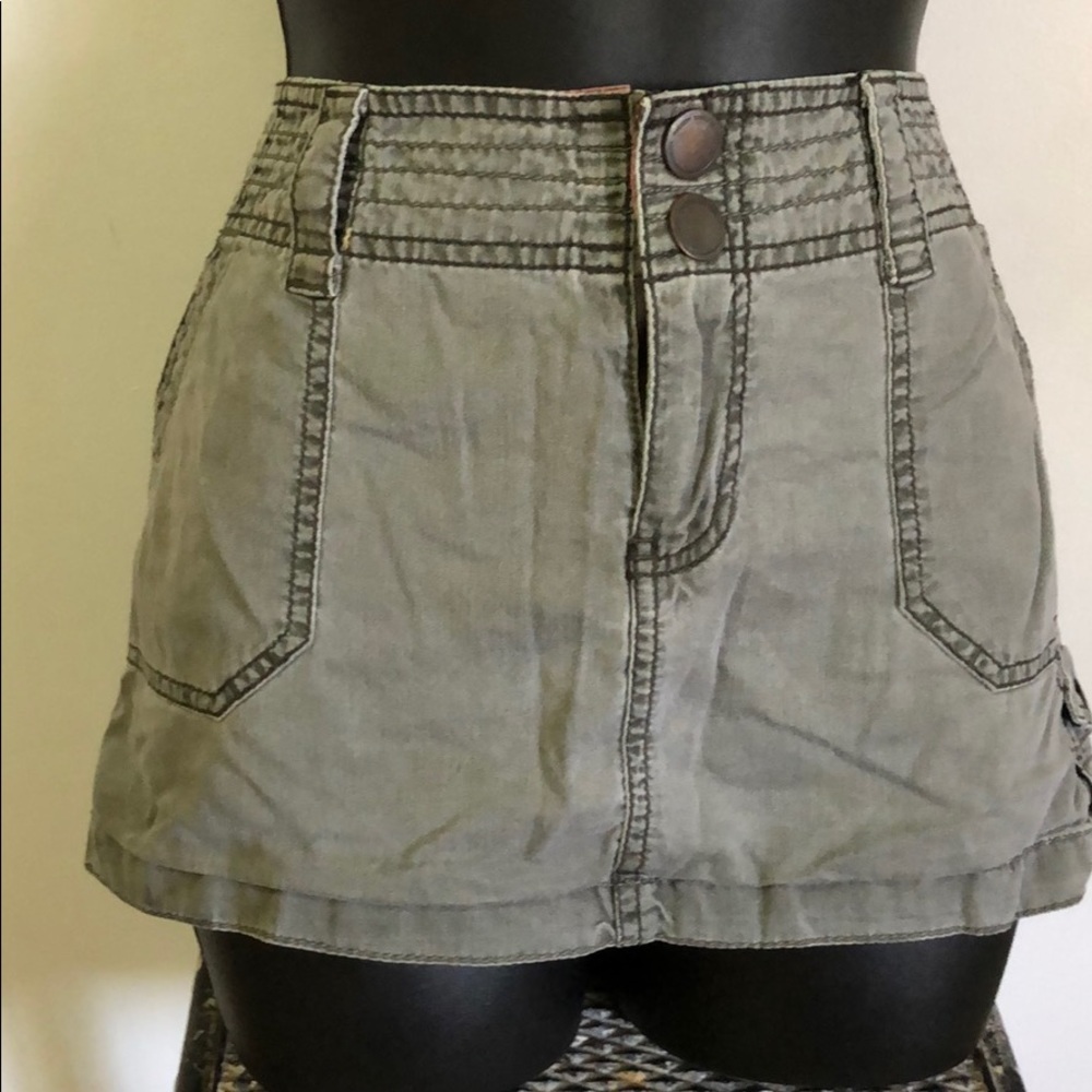 Juniors size 5 cargo mini skirt Massimo supply co.